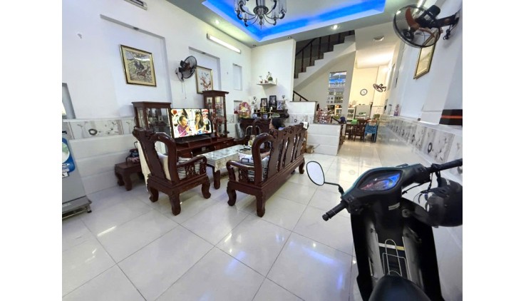 Bán nhà Hẻm Xe Hơi 2 Tầng 67m2_4.9x14m Gần Phạm Văn Đồng Hiệp Bình Chánh Thủ Đức Chỉ 5,5 tỷ.